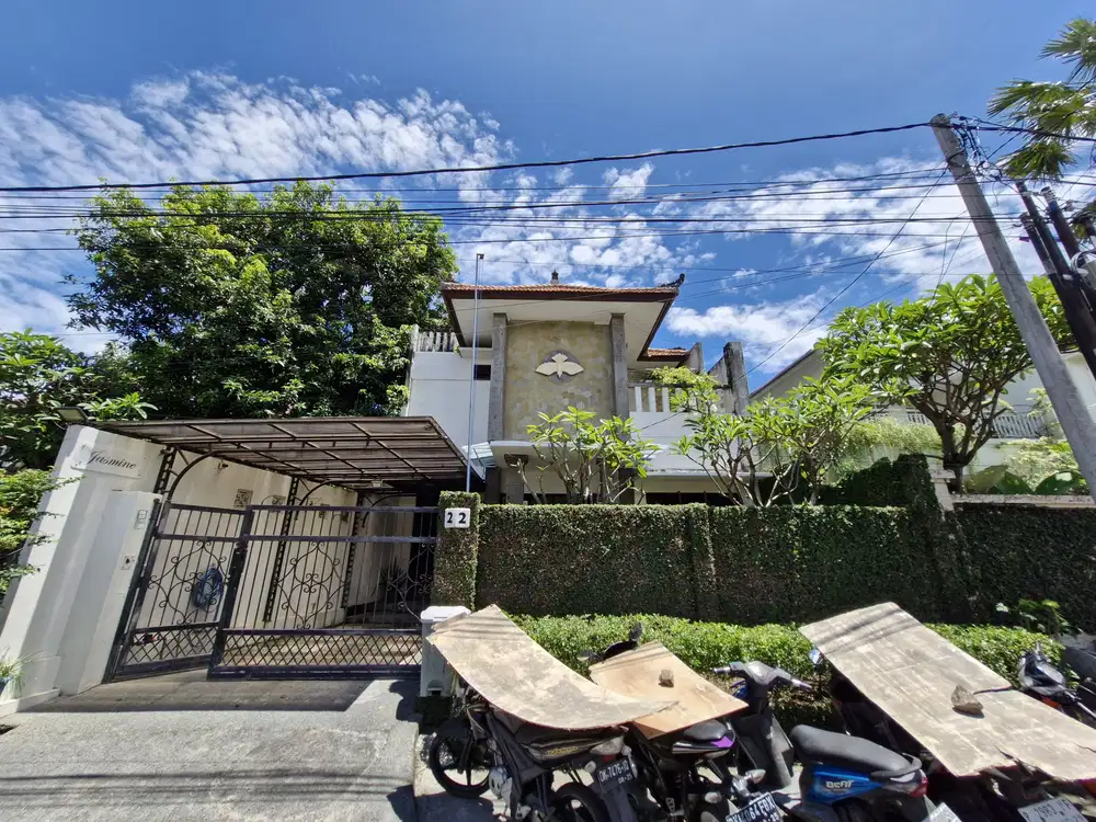 RUMAH MURAH RENON SIAP HUNI DAN ASRI