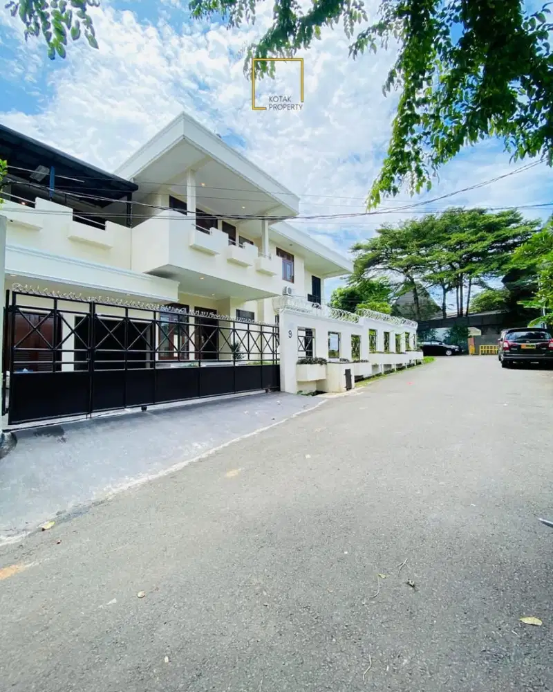 Disewakan rumah cocok untuk hunian atau kantor at Pejaten Barat Jaksel