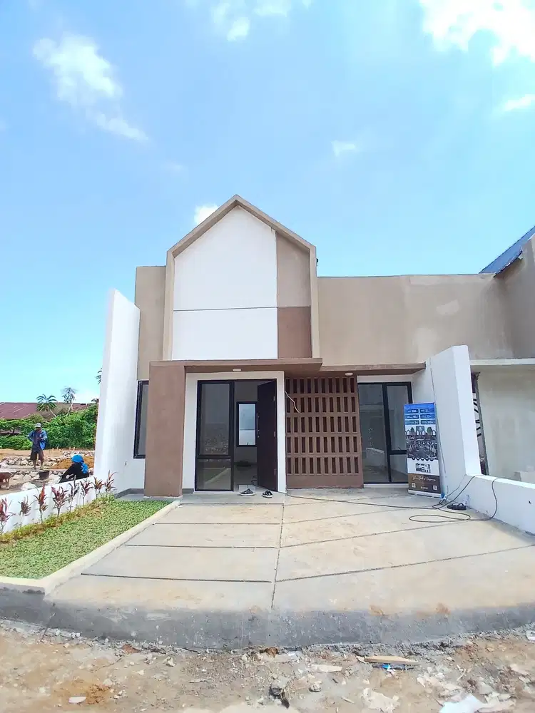 DI JUAL RUMAH DI MAKASAAR, JALAN PATTENE DEKAT TOL DAN BANDARA