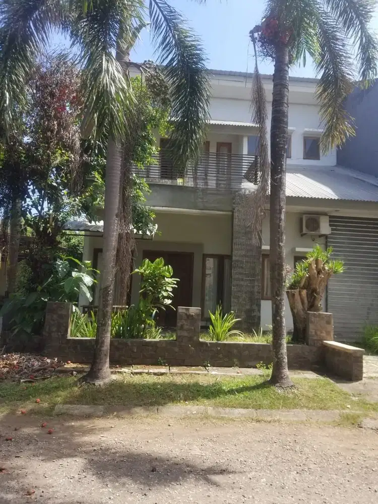 Dijual Rumah 2 Lantai di Taman Toraja Tanjung Bunga