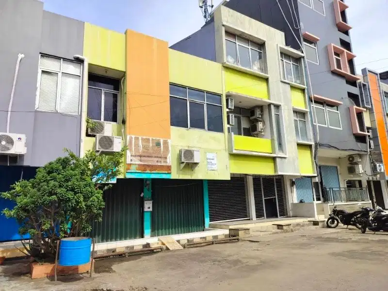 ruko dekat kelapa gading dekat jalur lrt