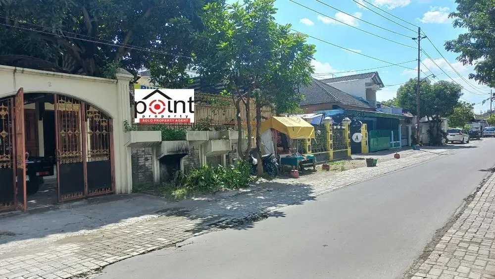 Rumah bagus luas Solobaru dekat the park mall