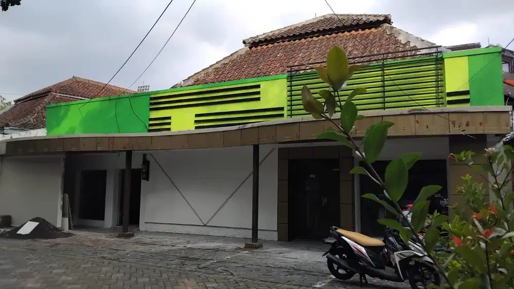 STRATEGIS RUMAH DI SEWA KAN SAYAP RIAU BANDUNG