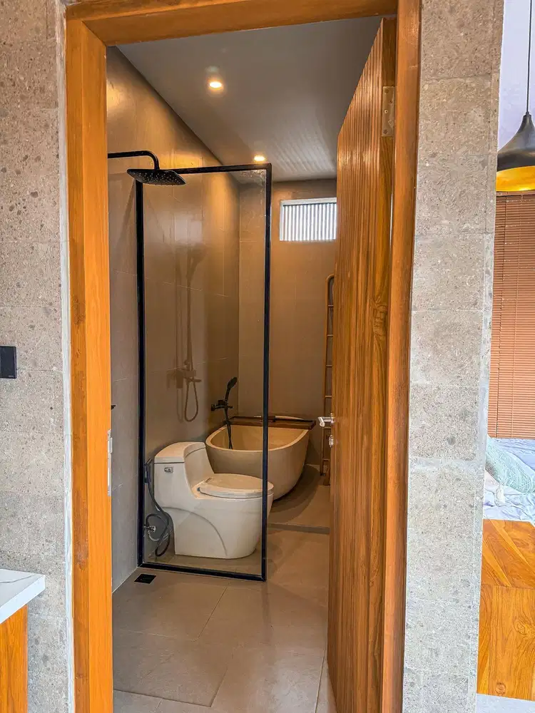 VILLA BARU BAGUS INVESTMENT 4BR CANGGU PADONAN BEST LOKASI