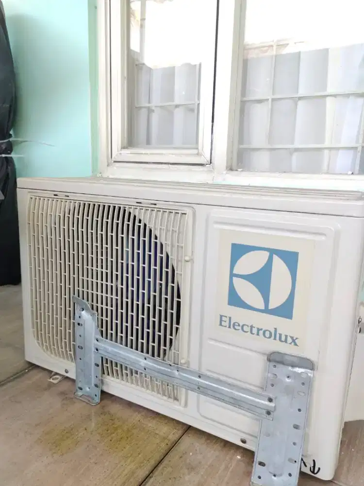 AC bekas dan AC rusak