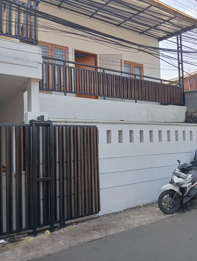 JUAL RUMAH GANDARIA UTARA KEBAYORAN BARU JAKARTA SELATAN