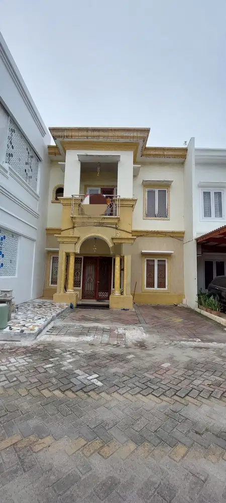 dijual dibawah pasaran, villa private daerah sunggal