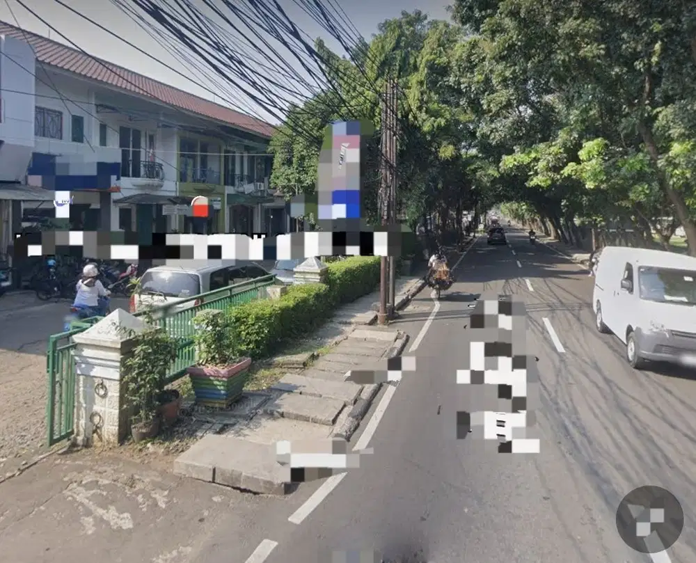 Ruko 2,5lantai di pinggir jalan raya condet jaktim LT.104m/LB.142m