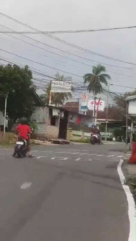 DIJUAL TANAH 1.000 M2, PINGGIR JALAN RAYA DEKAT PABRIK2, KLEPU, PRINGAPUS, SEMARANG