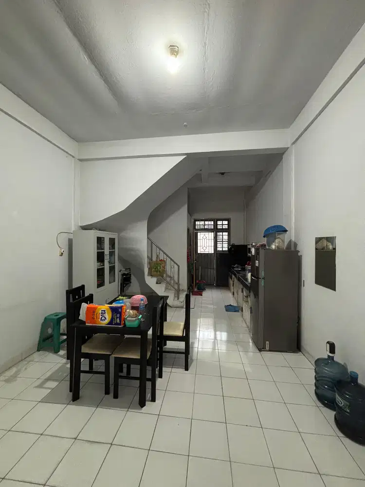 Disewakan rumah mandala 3 kamar tidur dalam komplek