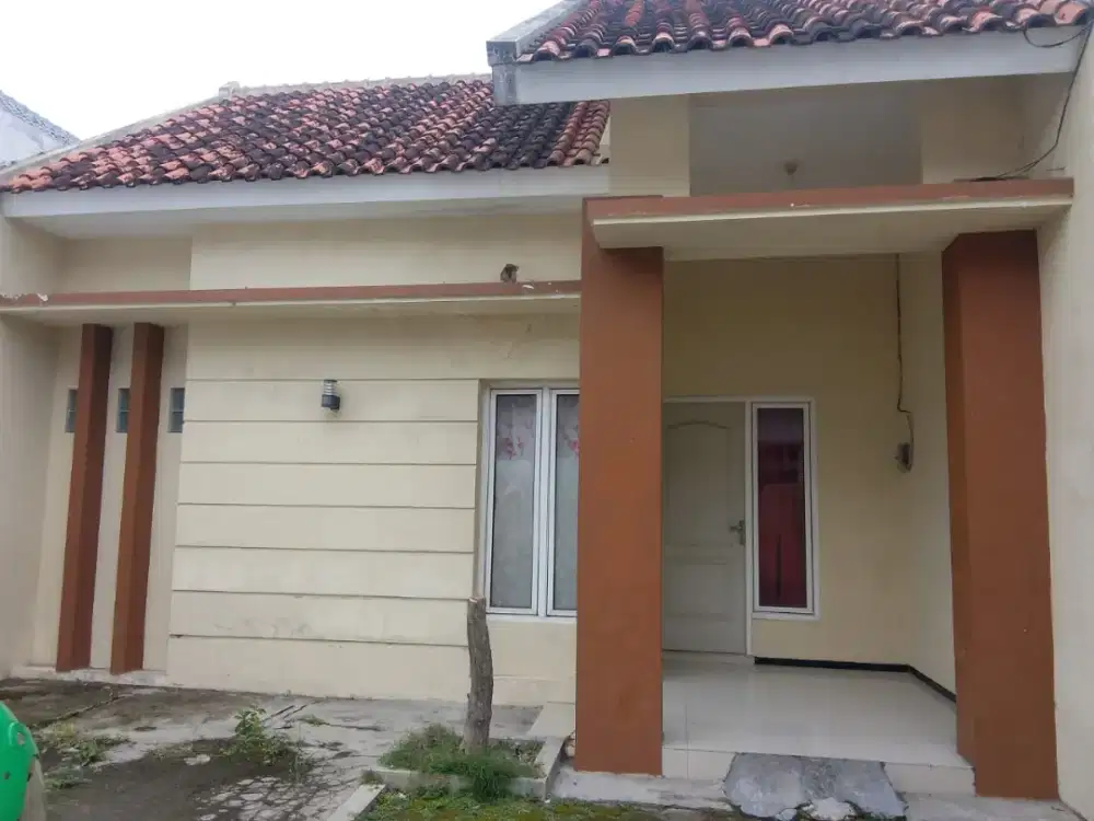 DIjual Rumah di jln Serayu Kedung Jenar Blora
