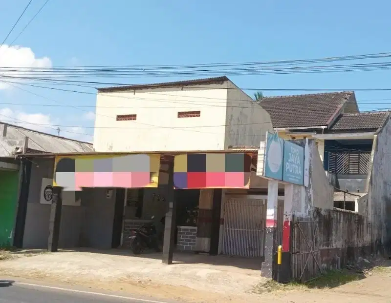 RUANG USAHA DAN RUMAH TINGGAL 2 LANTAI NOL JALAN PROPINSI