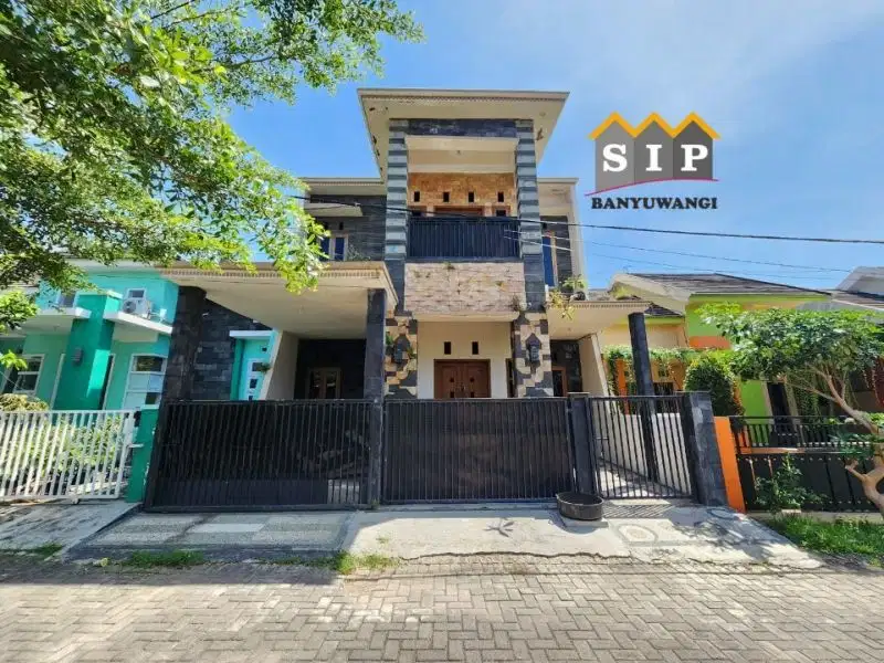 Dijual Rumah Lantai 2 Lantai di Perum Bunga Residence Banyuwangi kota