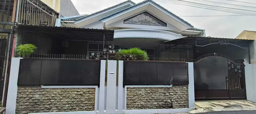 Rumah Siap Huni dan Nyaman Jl.Krakatau Semarang Timur – 10321