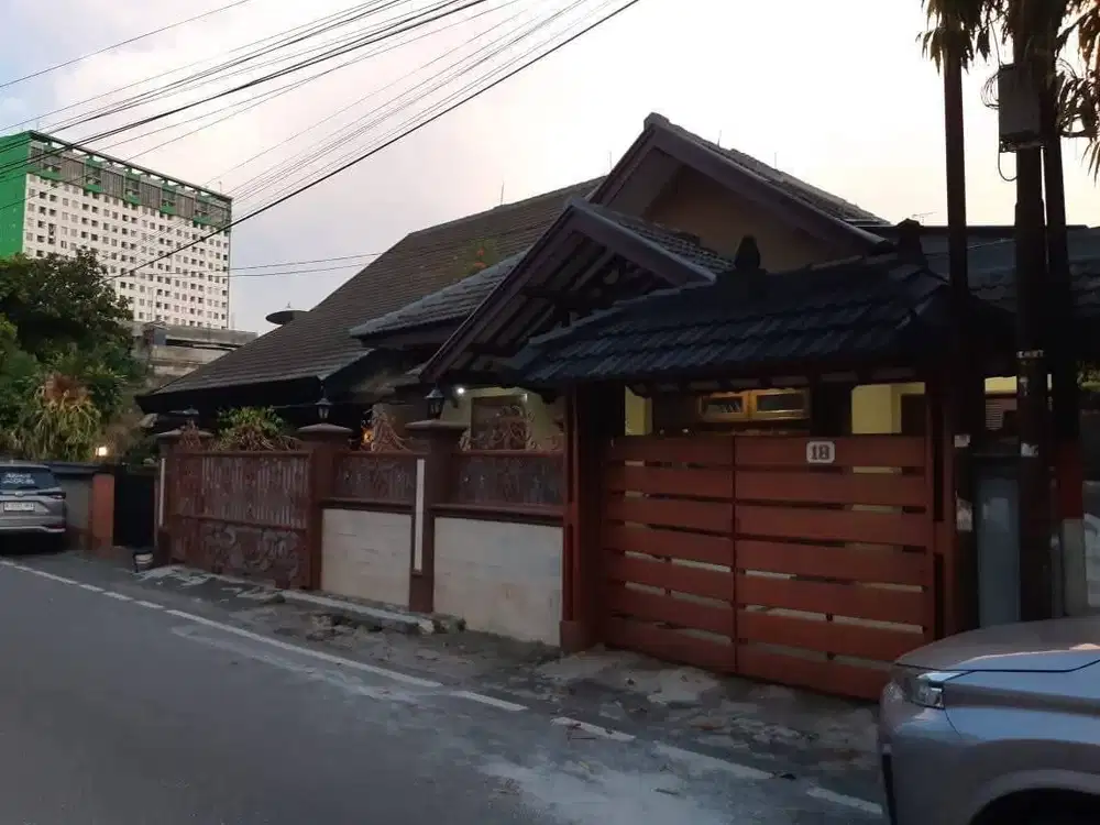 DIJUAL RUMAH DI JL TALANG NO 18 MENTENG JAKARTA PUSAT