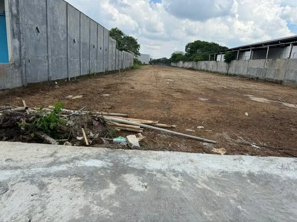 TANAH KAVLINGAN DI SOBA ( SOLO BARU ) LINGKUNGAN ELIET