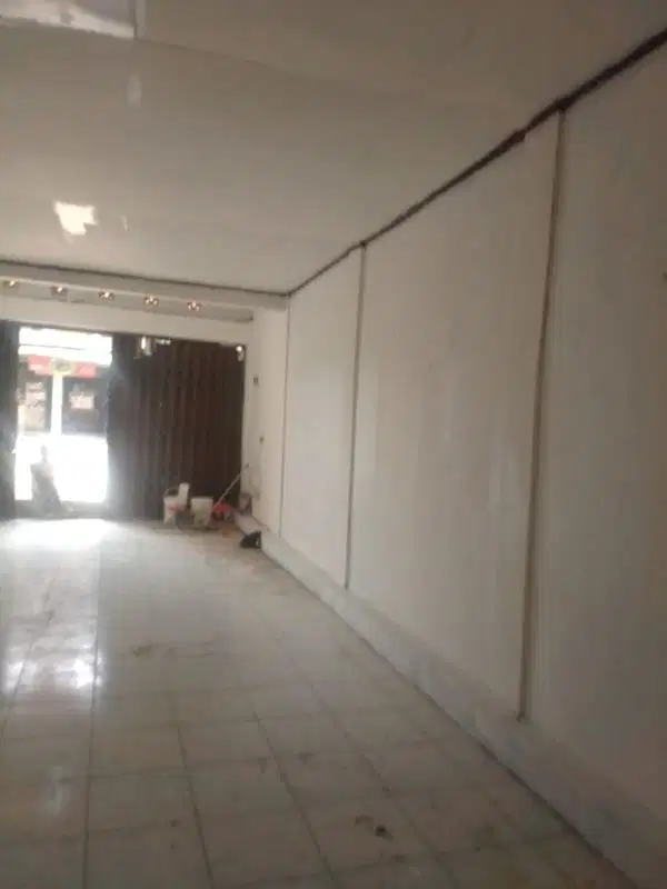 sewa ruko luas murah strategis