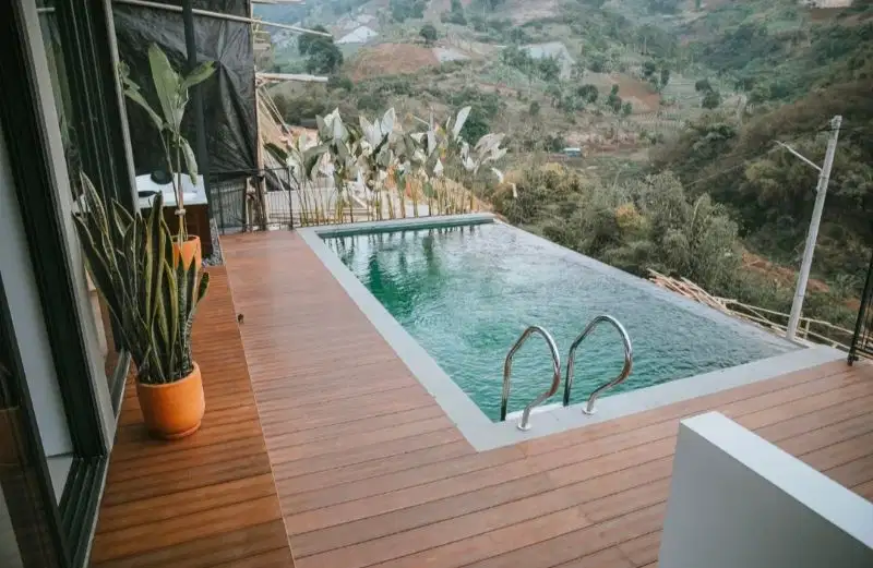 Jual Villa plus KOLAM RENANG dan Jacuzzi di DAGO Bandung sangat CANTIK