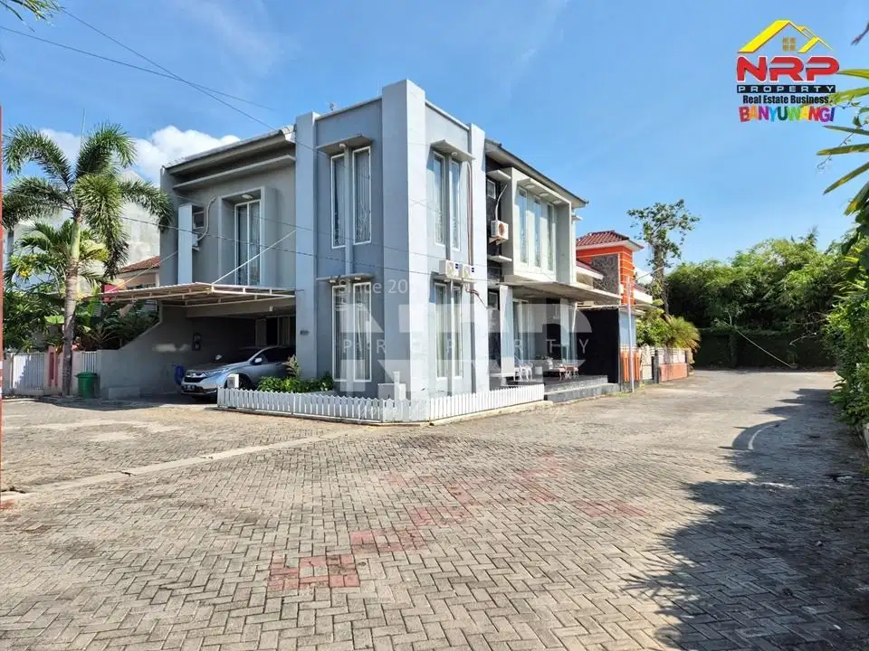 Dijual Rumah Cantik  2 Lantai Full Furniture di Perum. Gardenia Estate