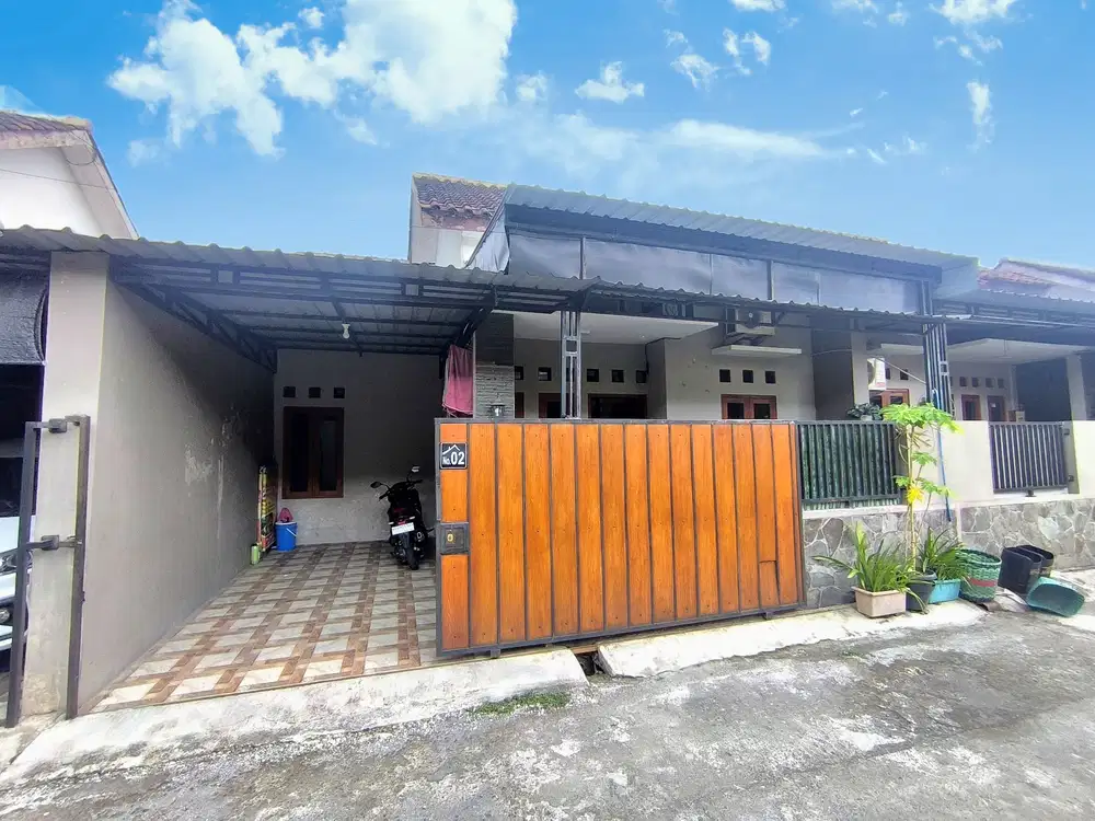 Rumah Cantik Siap Huni dekat Kampus UNISRI Di Mini Cluster