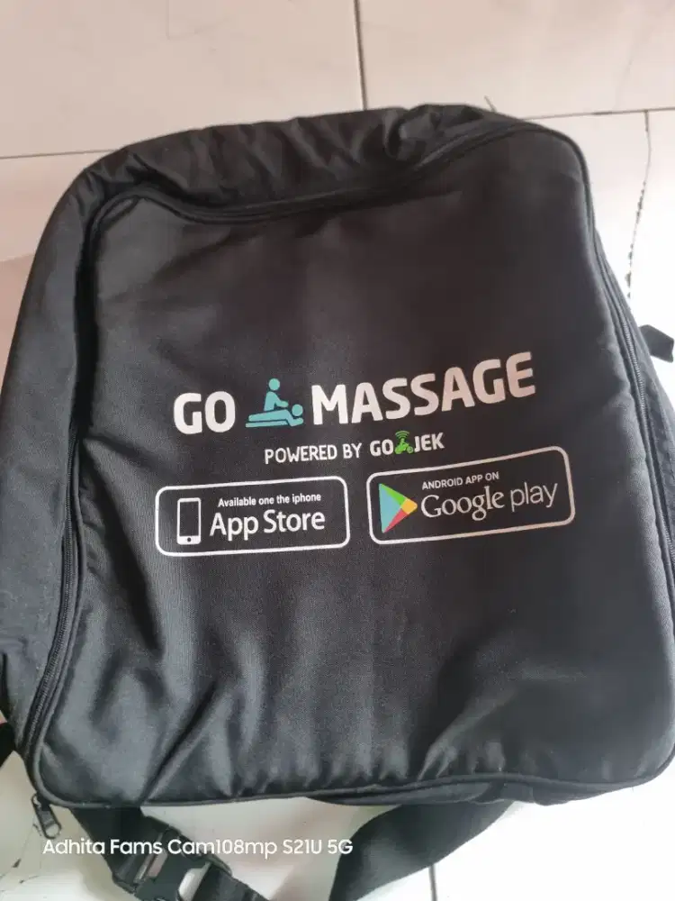 Tas Go Massage Baru Ukuran Besar New 99,9% Masih Mengkilat Siap Pake