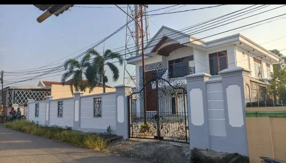 Dijual Rumah Halaman Luas Jalan Tanjung Harapan Palembang