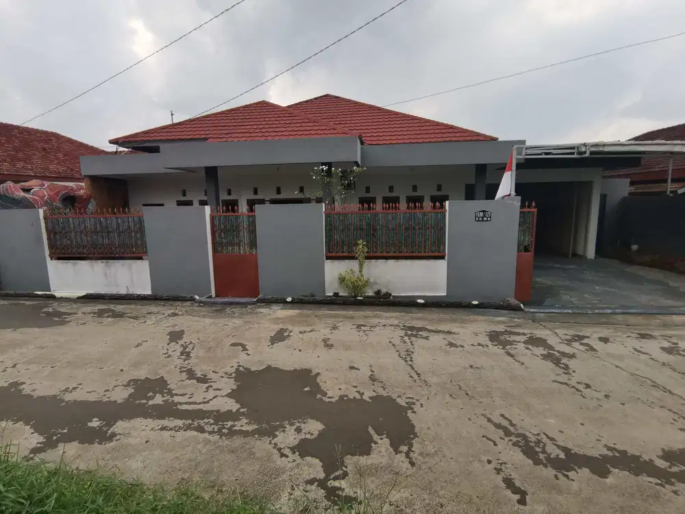 Dijual Rumah Full Furnish Lr.Family 4 Demang Lebar Daun Palembang