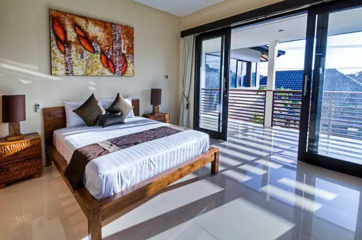 5 BEDROOMS VILLA IN KROBOKAN BALI FOR RENT