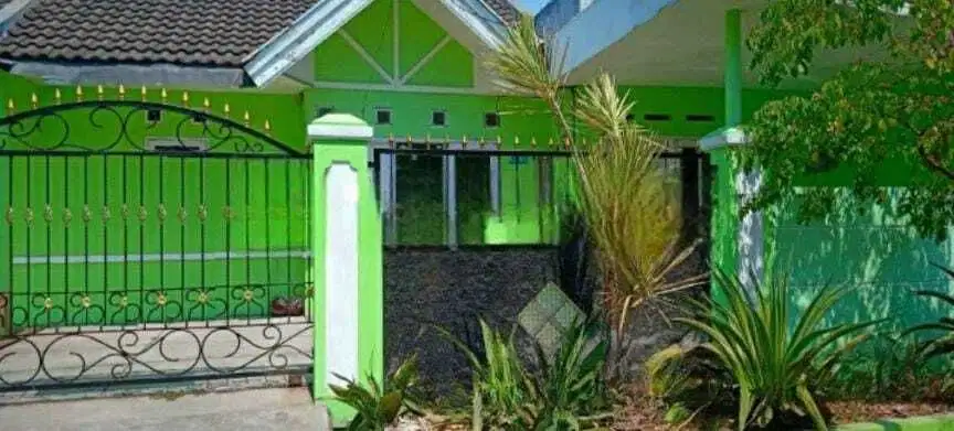 Rumah Besar Pojok Murah Siap Huni, Perum Puri Indah, Sidoarjo Kota