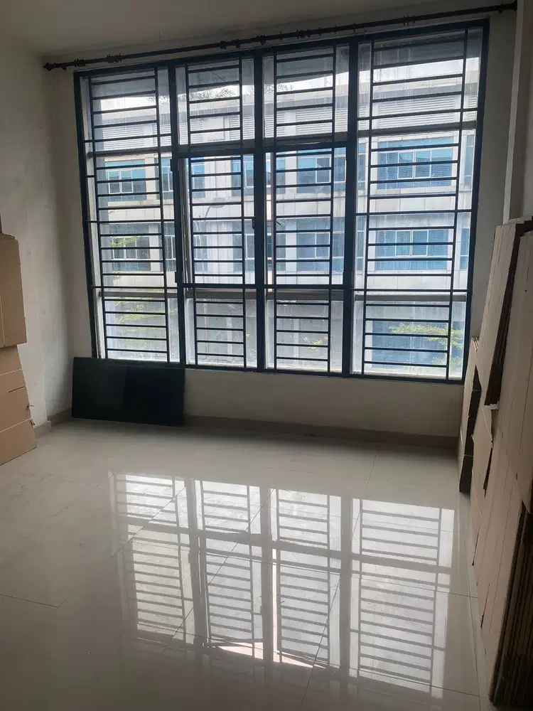 Dijual 1 Unit Ruko Cbd Polonia Blok D