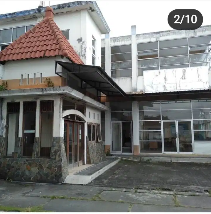 DIJUAL PABRIK GARMENT/ KONVEKSI + PERALATAN, HARGA HITUNG TANAH SAJA