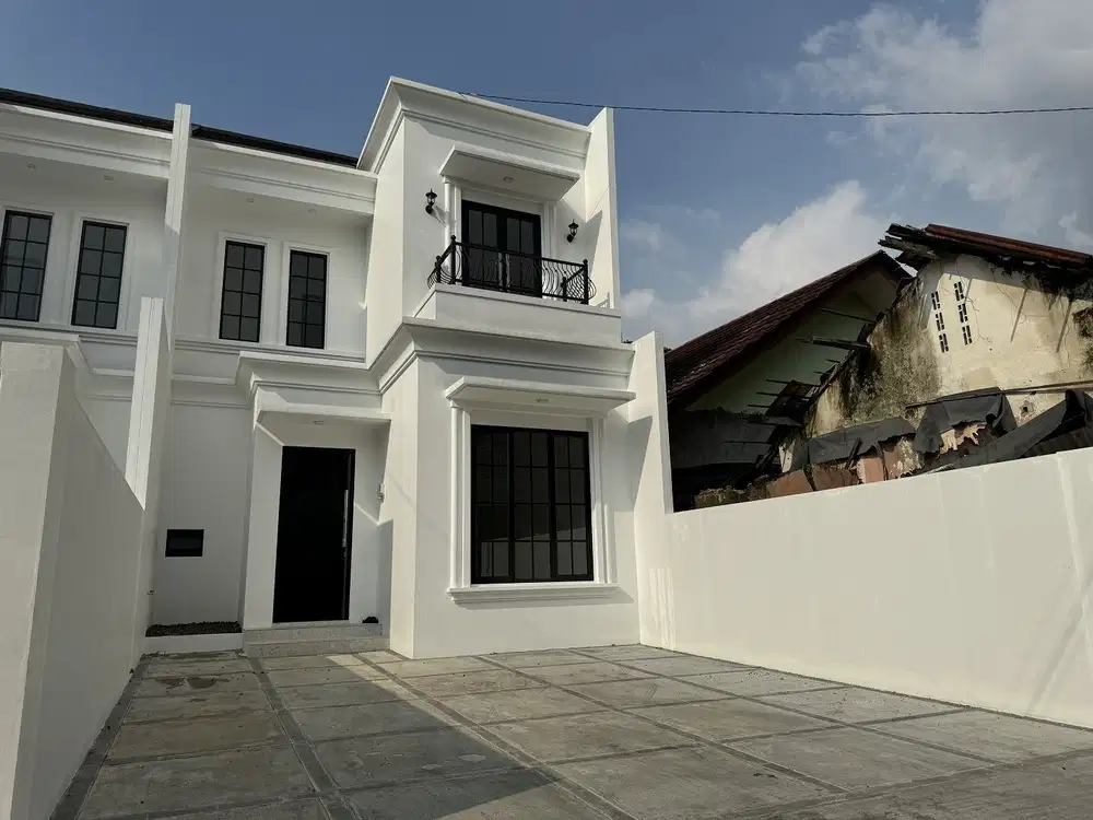 Rumah 2 Lantai Siap Huni Design Modern Klasik