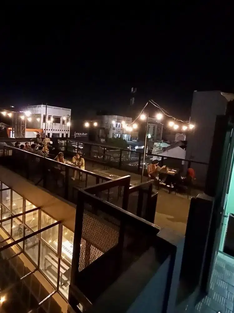 Dijual Kos Hotel Plus Cafe Berjalan di Gatsu dekat TSM Bandung