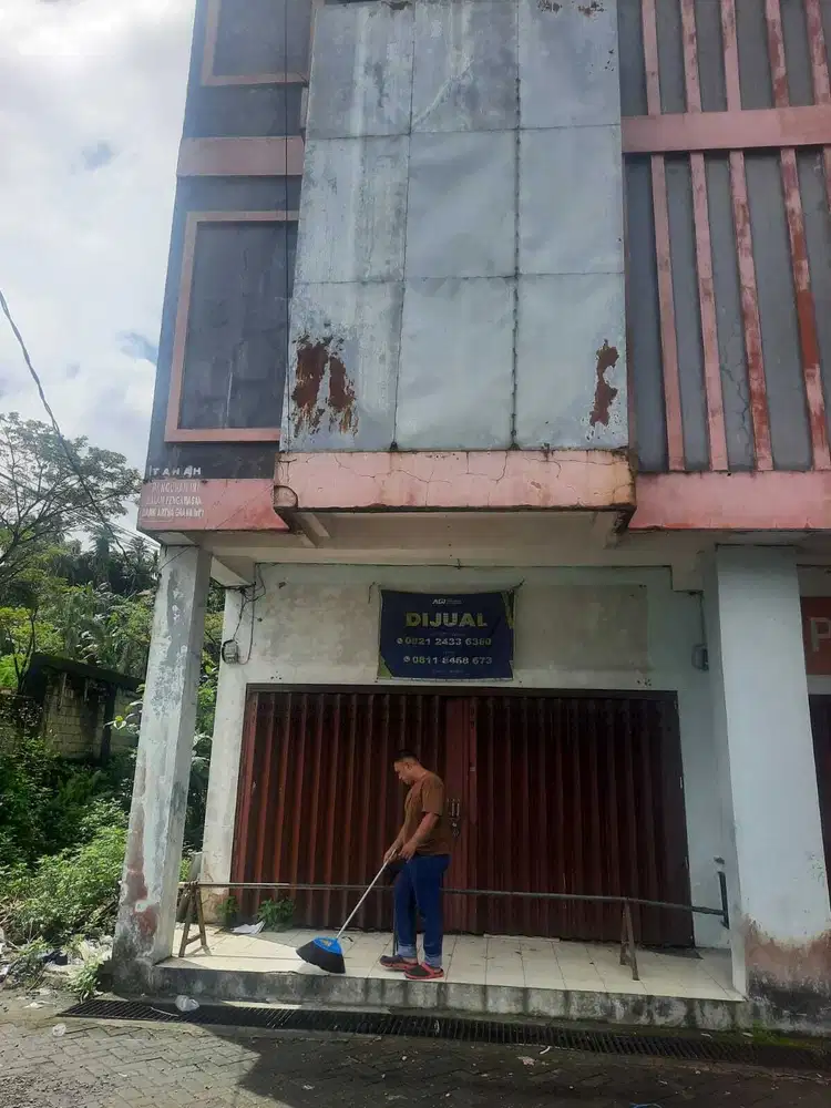 Dijual Ruko 3 Lantai Berlokasi Stategis di Ambon!