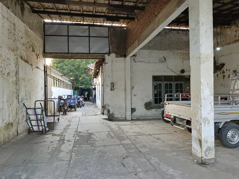 Dijual Ruang Usaha Strategis Lokasi Jl. Kol. Sudibyo Tegal