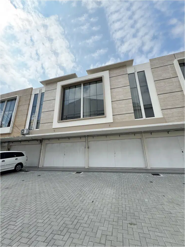 Ruko Siap Huni di Area Hidup dekat Transmart Buahbatu