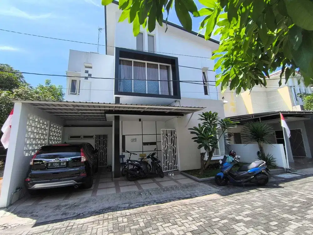 Rumah Mewah Cluster Furnish Dekat Solo 2Lt Baturan Colomadu