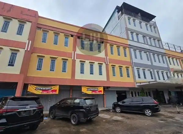 Disewakan Ruko 3 Lantai 2 unit Di Ruko Nagoya Indah Dekat Pujasera