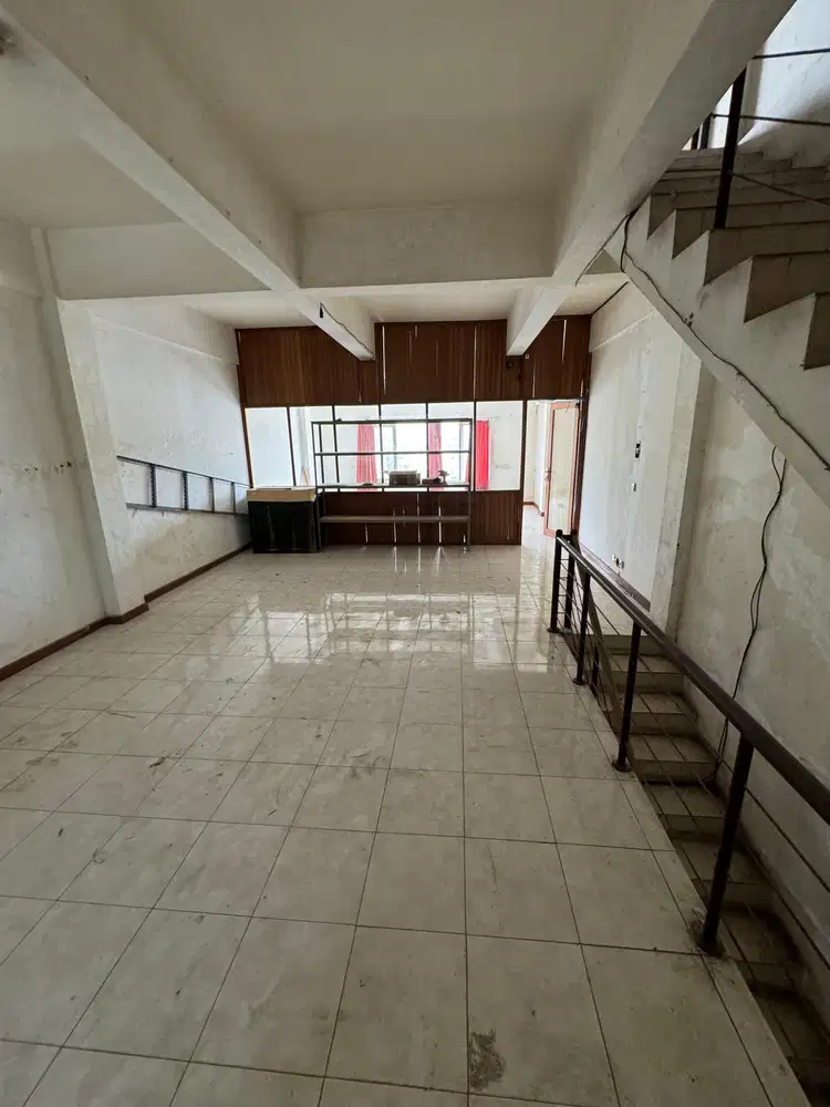 Ruko Komersil di Teuku umar Barat  Lokasi dekat dengan mahendradatta