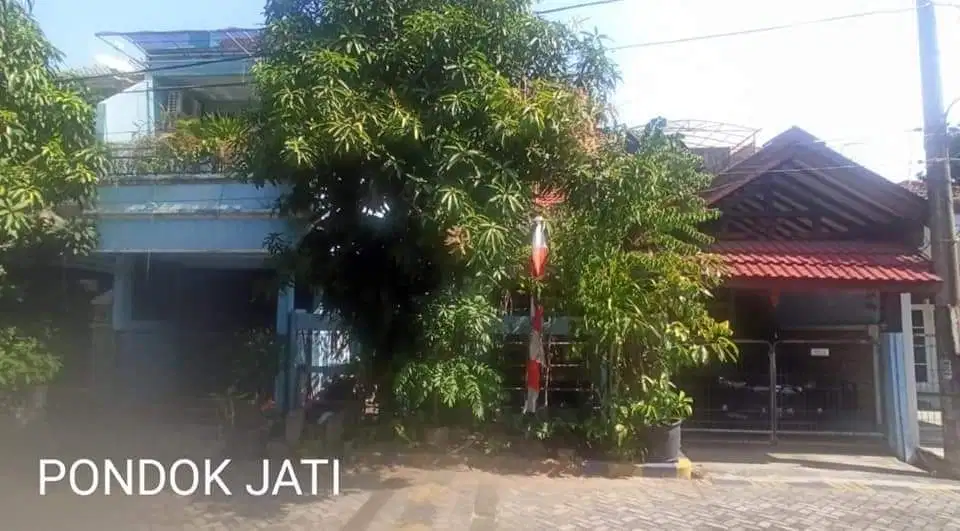 Rumah Besar 2 Lantai, Perum Pondok Jati, Sidoarjo Kota