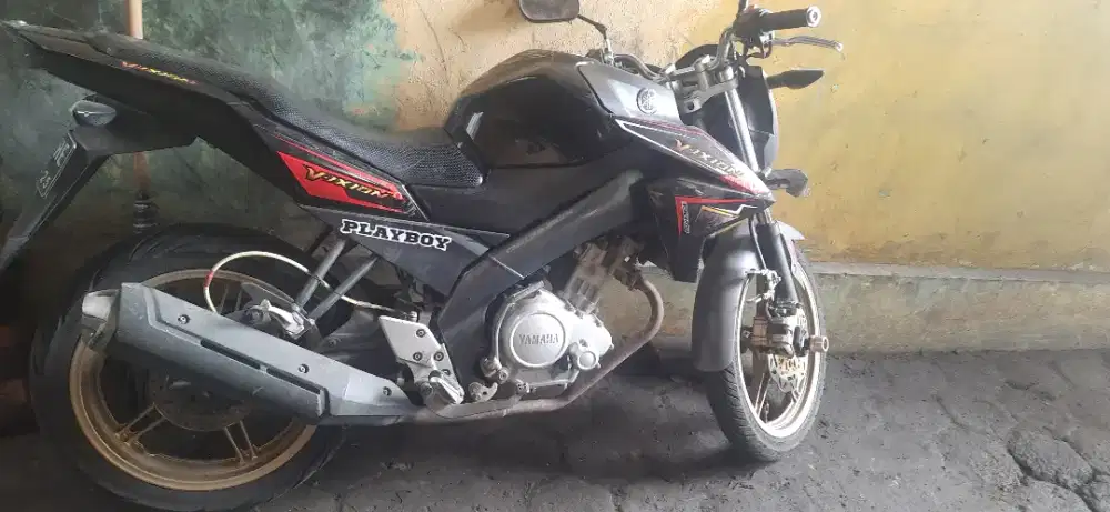 Jual Vixion 2014 pakai harian