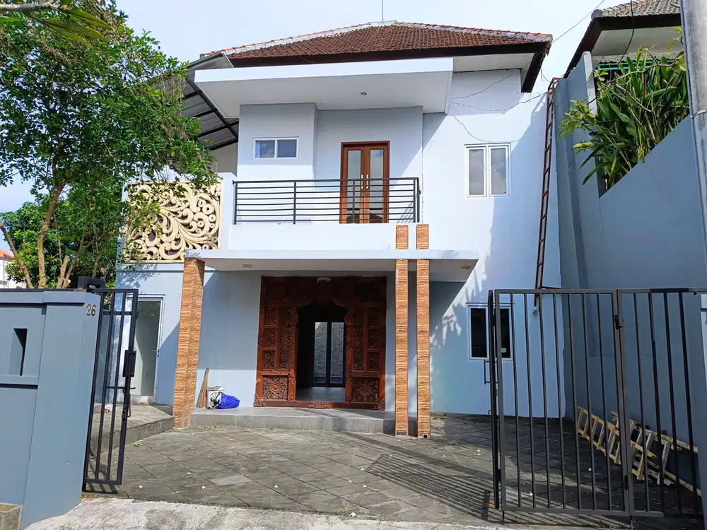 Dijual Rumah Style Villa Di Lingkungan Nyaman Area Panjer Denpasar