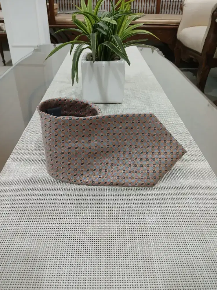 Dasi Premium F€N--D1