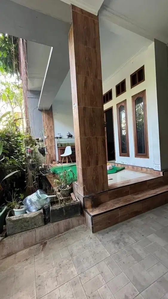 dijual rumah lantai 2 denpasar timur