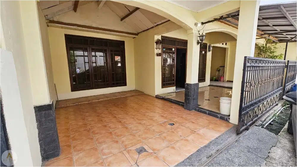 Rumah Siap Huni Semi Furnish di Komplek Kota Baru Cibaduyut