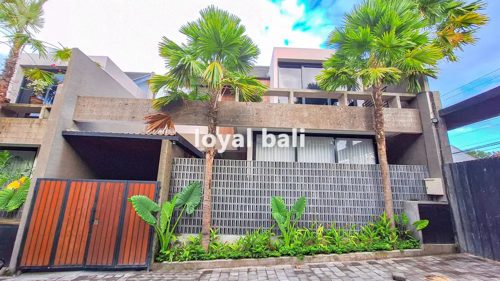 Rumah, Contemporary Brand New House near Living World Denpasar, Bali
