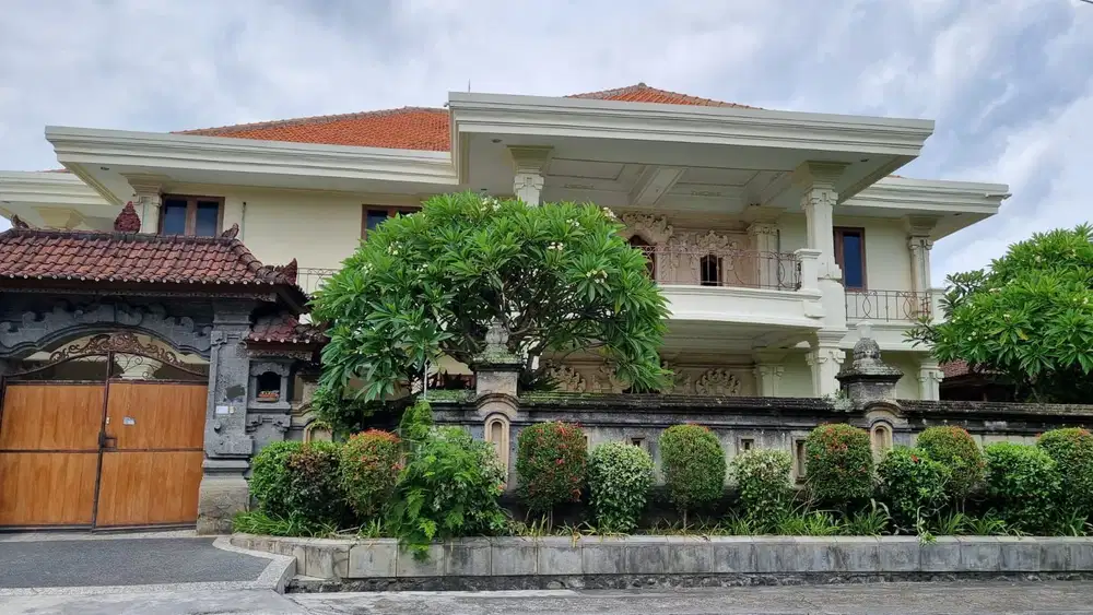 dijual rumah lantai 2 denpasar timur