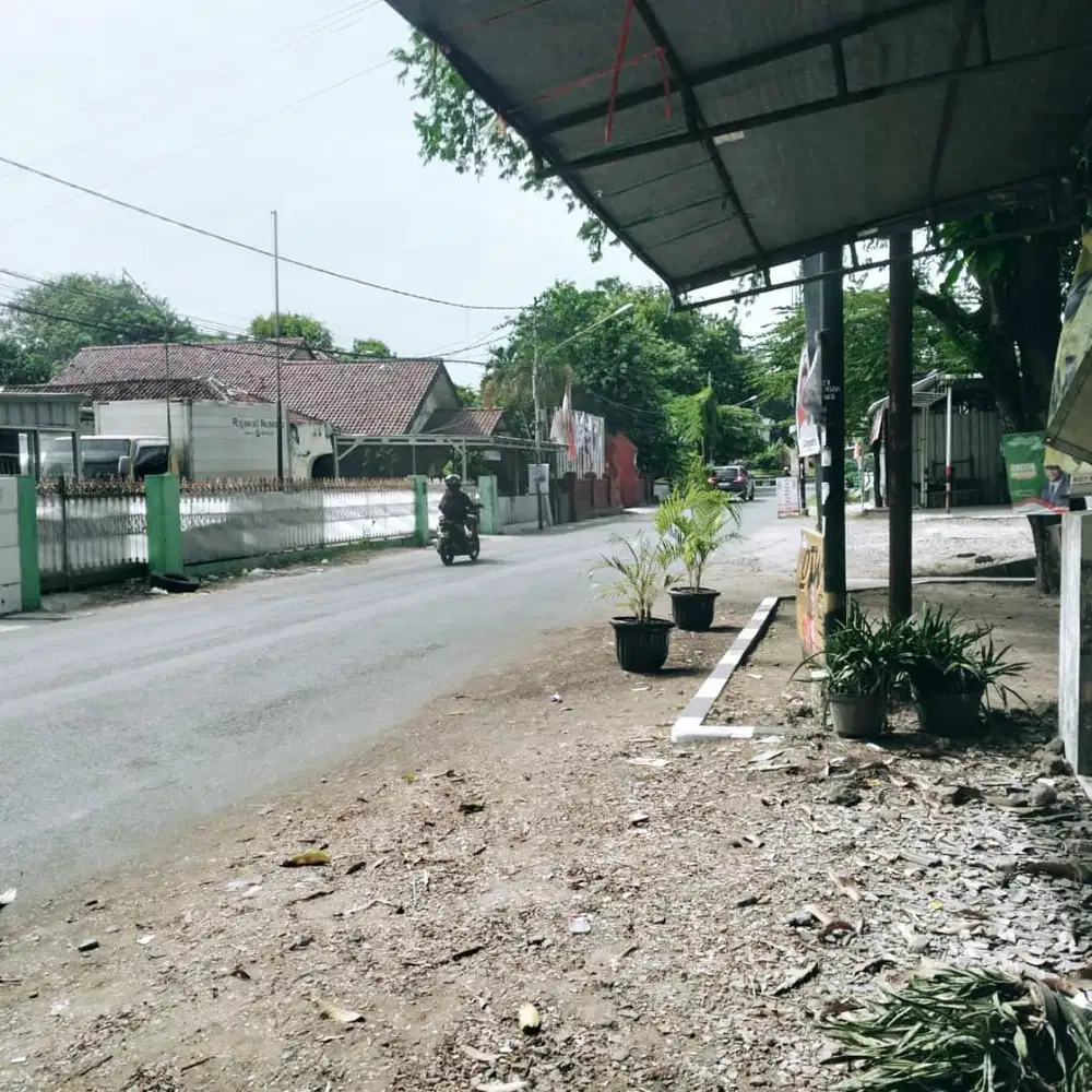 Rumah di sayap jalan Cipto kita Cirebon cocok buat kantor/usaha