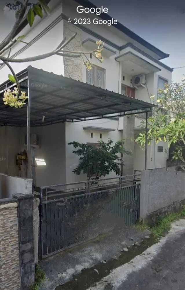 Dijual rumah lantai 2 lokasi taman griya jimbaran
