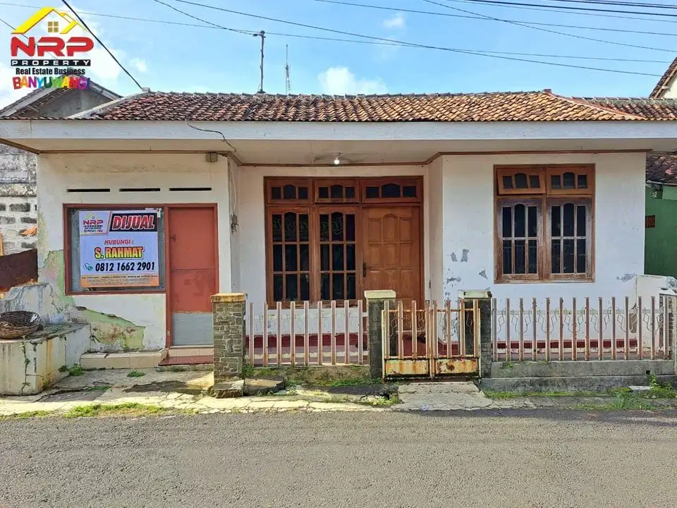 Dijual Tanah Bonus Bangunan Rumah di Jl. Bromo - Banyuwangi